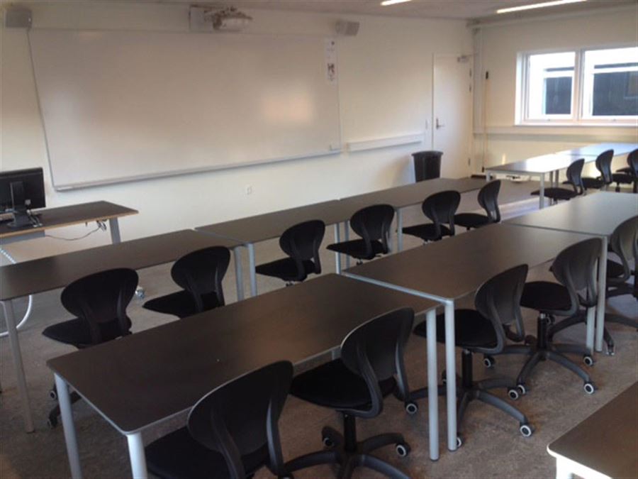 Pavilloner til skoler: Fleksible løsninger i en institutionspavillon